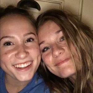 Meet your Posher, Avery